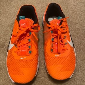 Brand new out of the box Nike women's metcon gym shoes.